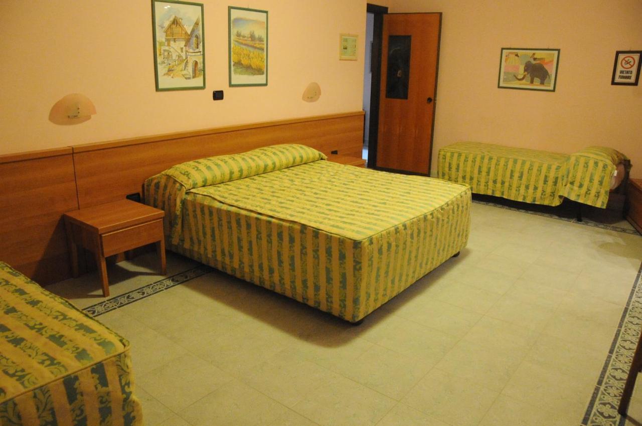 Hotel Grillo Verde Торре-Аннунциата Экстерьер фото